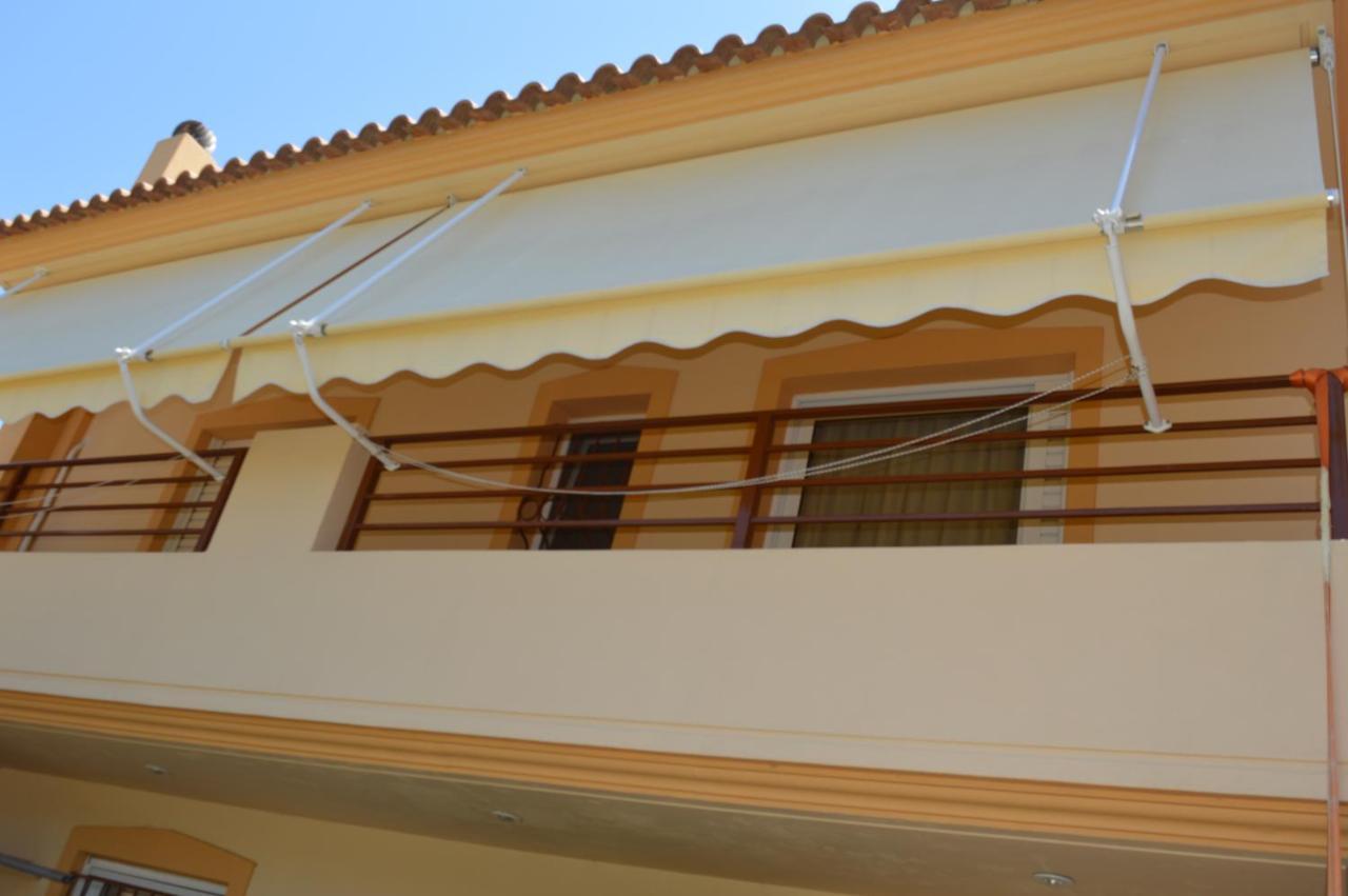 Villa Avatos - Near To The Port Of Rafina And The Airport Of Athens Agios Spyridon  Exterior photo